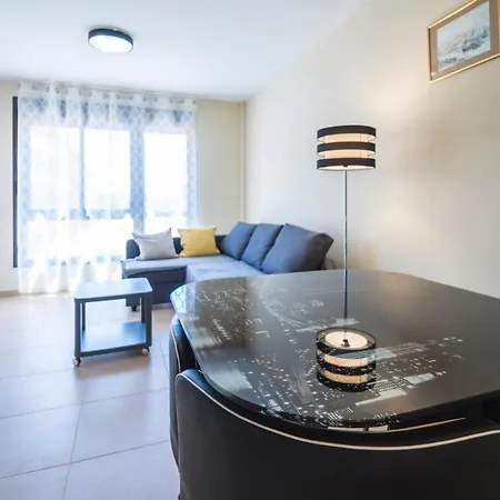 Sunny Apartment *